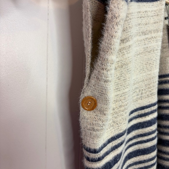 Minkas Striped Knit Poncho Cardigan Fringe Open Front Boho Shawl Wrap Sweater - Picture 6 of 9